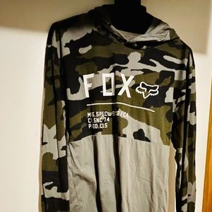 Fox long sleeve with hood